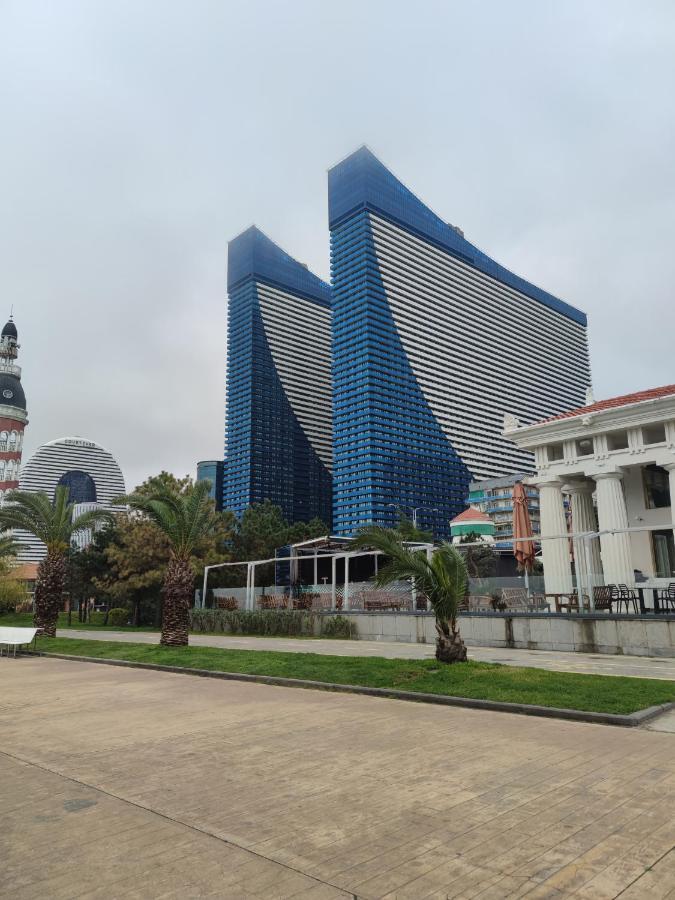 Orbi City Luxury Suit Batumi Zewnętrze zdjęcie